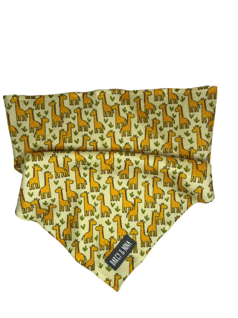 Bandana Safari Giraffe
