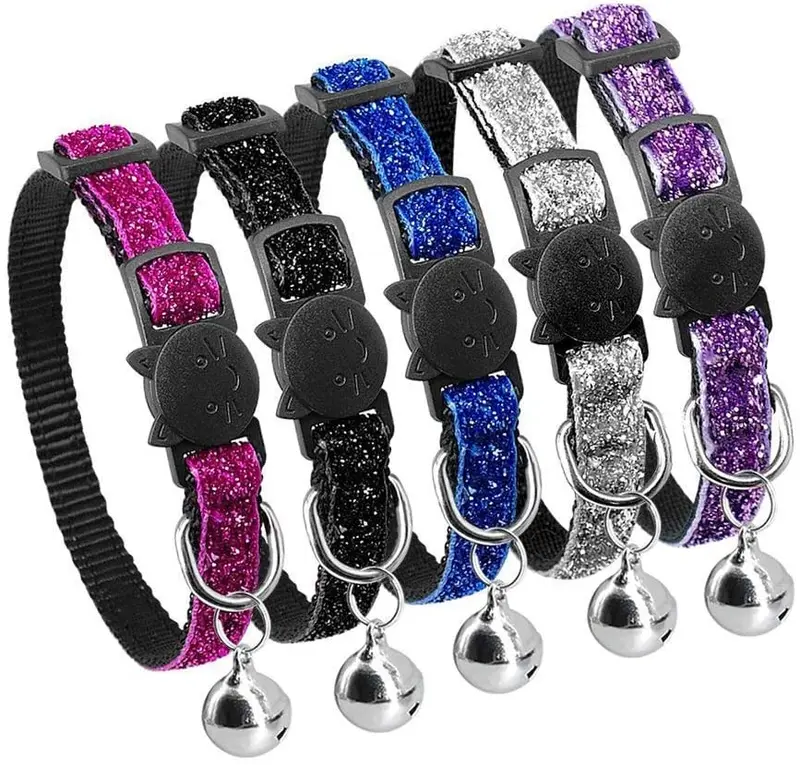Beirui - Juego de 5 collares de navidad para perros y gatos, ajustables con campanas, hebilla de liberación rápida, collar de gato con purpurina, cuello pequeño para 7-10.5 in
