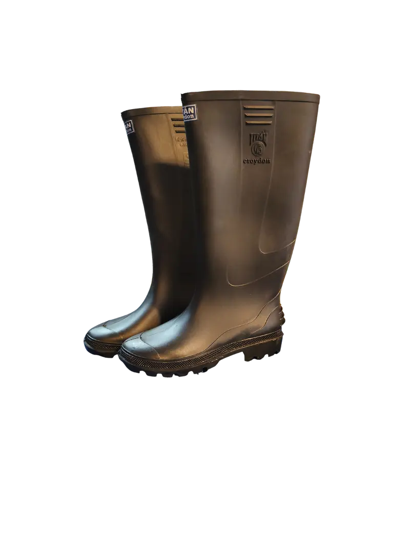 BOTA TITAN SUELA NEGRA