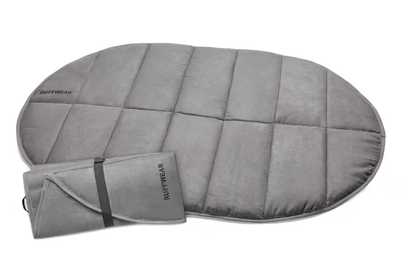 Cama Portátil Highlands Pad Gris (Cloudburst Gray) Para Perros - Ruffwear