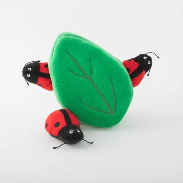 Catarinas  en Hoja de Arbol de Peluche para Perros Zippy Burrow - Ladybugs in Leaf