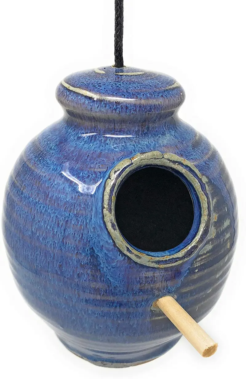 Chickadee gres mano Thrown Pottery – Comedero para pájaros con percha de ropa de gres Anthony disponible en blanco, azul real, verde azulado, azul francés, azul lavanda y Butternut., Azul French