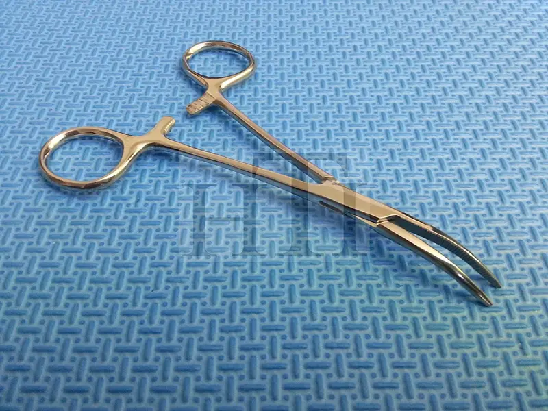 Dog Cat Pet Hair Puller Remover acero inoxidable hemostat Locking Forceps 5.5" Curved Full dentado (HTI marca)
