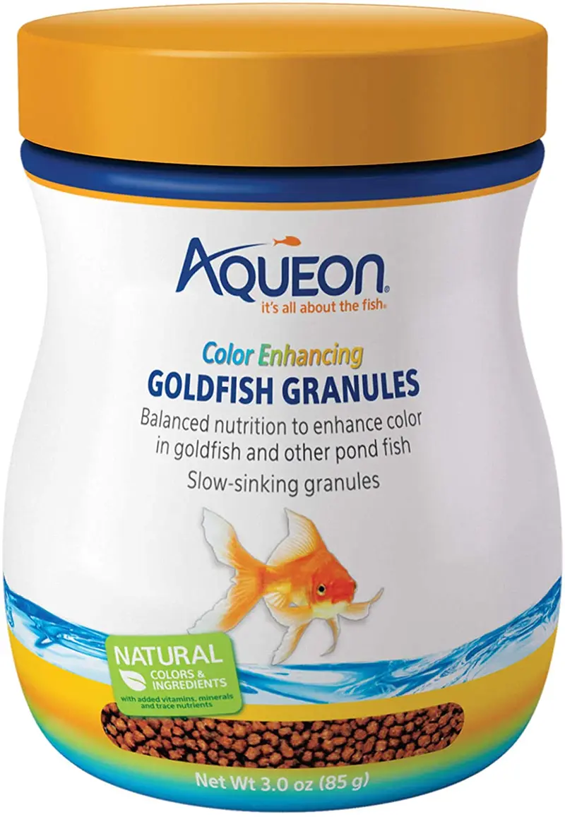 Granullos de peces dorados para mejorar el color de acuareón
