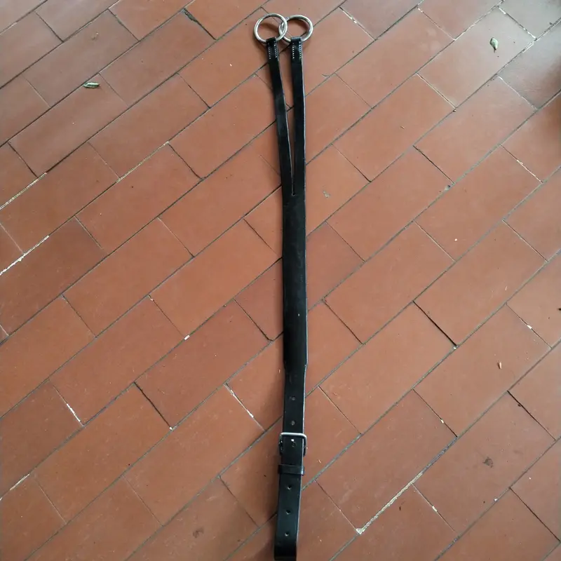 Martingala cuero