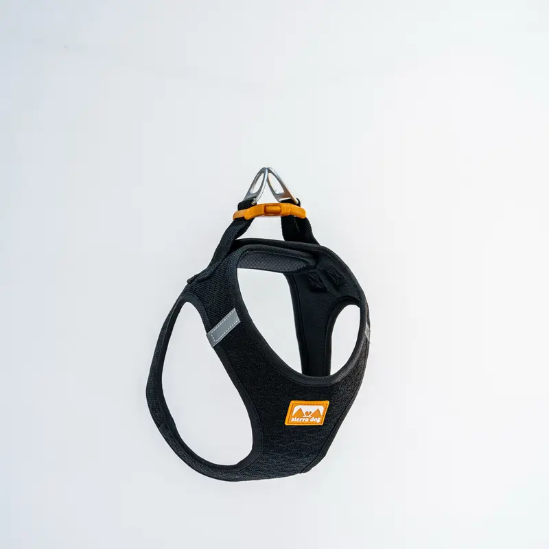 Pechera Sierra CloudVest Negro Carbón para Perros