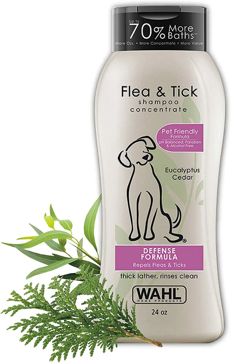 Wahl Champú repelente de pulgas y garrapatas para mascotas – Fórmula de defensa con cedro de eucalipto y romero – 24 oz